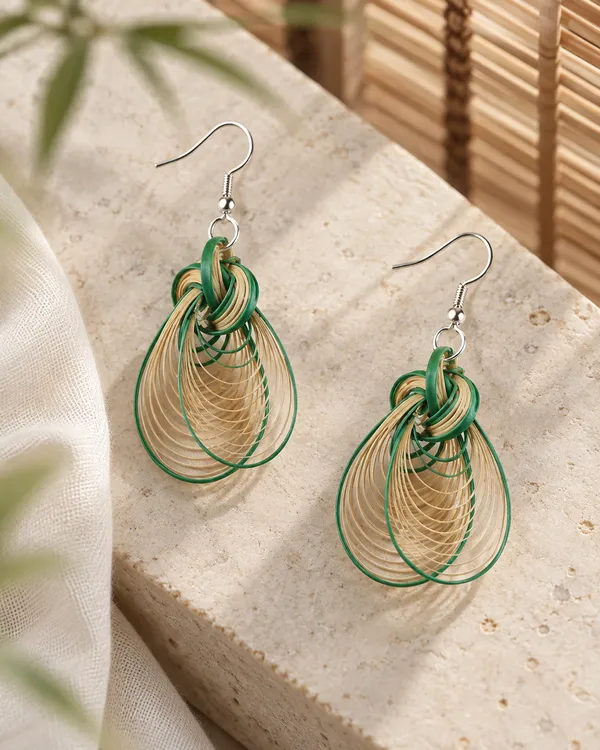 Green-Edged Fan Drop